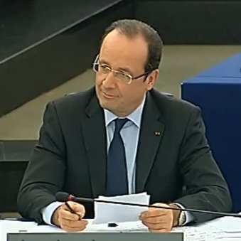 M. François Hollande, Président de la République avec un petit sourire ironique juste avant l'Intervention de Philippe de Villiers au parlement européen de Strasbourg le mardi 5 février 2013